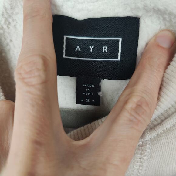 Ayr Sweatshirt Womens Small Off-White Fleece Pullover All Year Round Preppy - Picture 6 of 9
